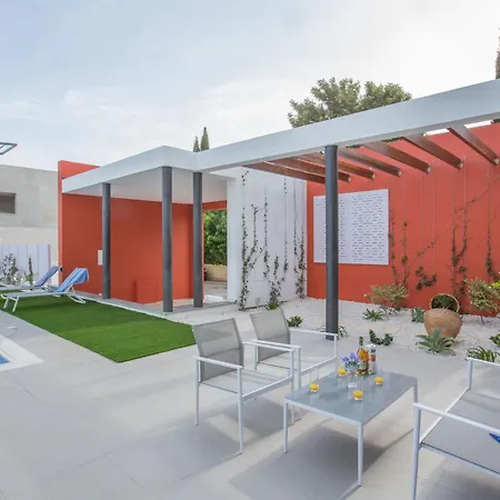 Neue, Luxurioese 3 Schlafzimmer In Zentrum Protaras