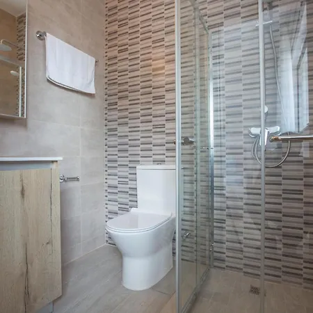 Neue, Luxurioese 3 Schlafzimmer In Zentrum Holiday home *