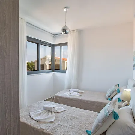 Nyaraló Neue, Luxurioese 3 Schlafzimmer In Zentrum *