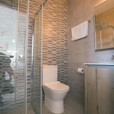 Neue, Luxurioese 3 Schlafzimmer In Zentrum Nyaraló